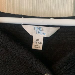 Time and tru tee XL